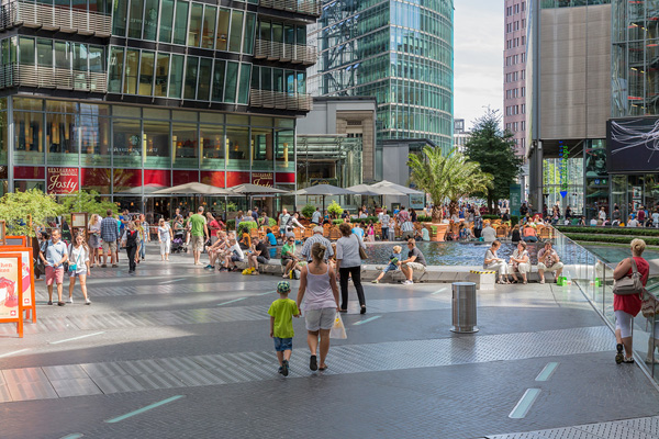 Shoppers at Potsdamer Platz in Berlin
