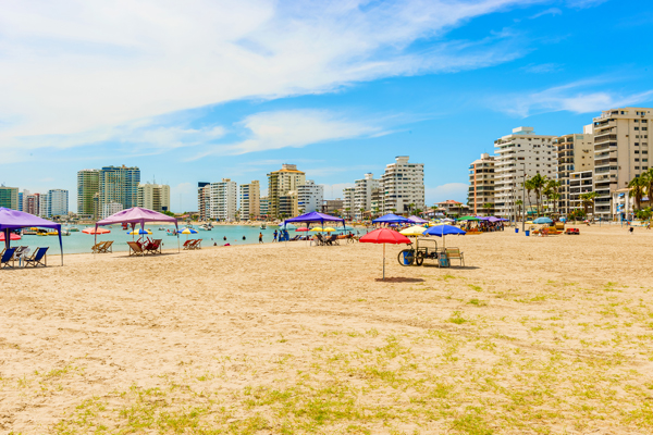 Playa de San Lorenzo in Salinas