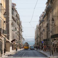 Pros & Cons of Living in Lisbon